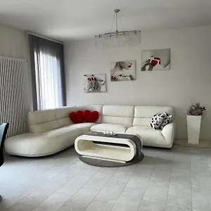 Apartment Aris